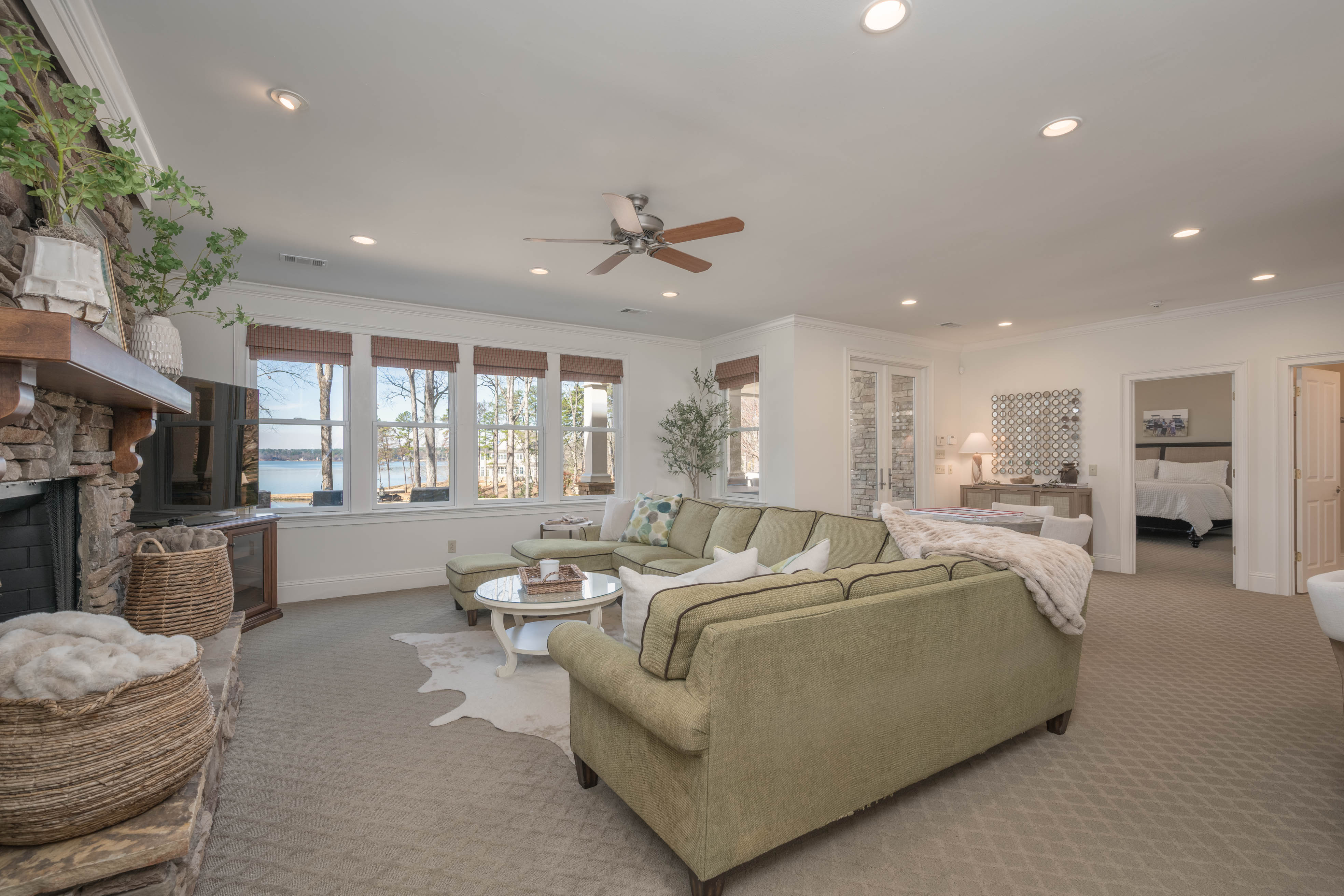 1041 Ruth's Way image 40